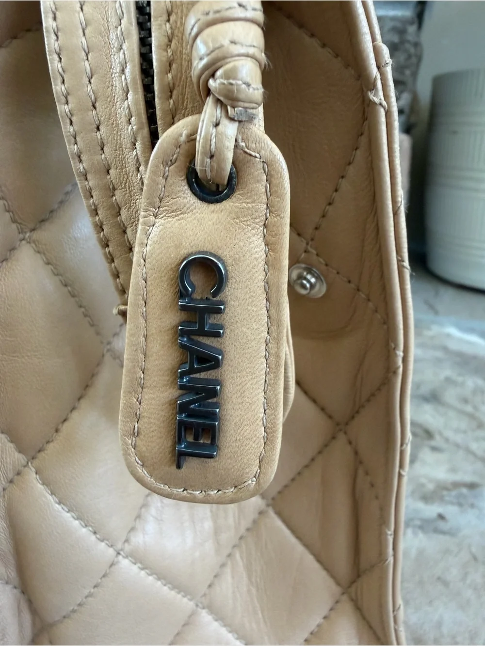 CHANEL Quilted Beige Leather Shoulder Bag with CC Turn-Lock